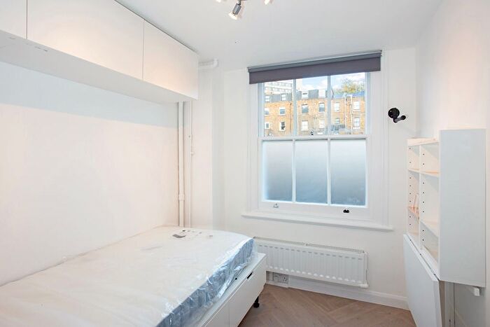 Studio To Rent In Courtfield Gardens, South Kensington, London, SW5