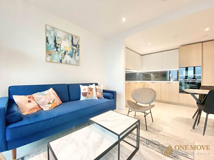 2 Bedroom Apartment To Rent In Bouchon Point, The Silk District, E1