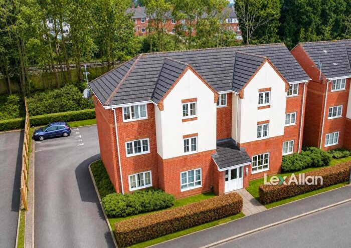 2 Bedroom Flat For Sale In Unitt Drive, Cradley Heath, B64