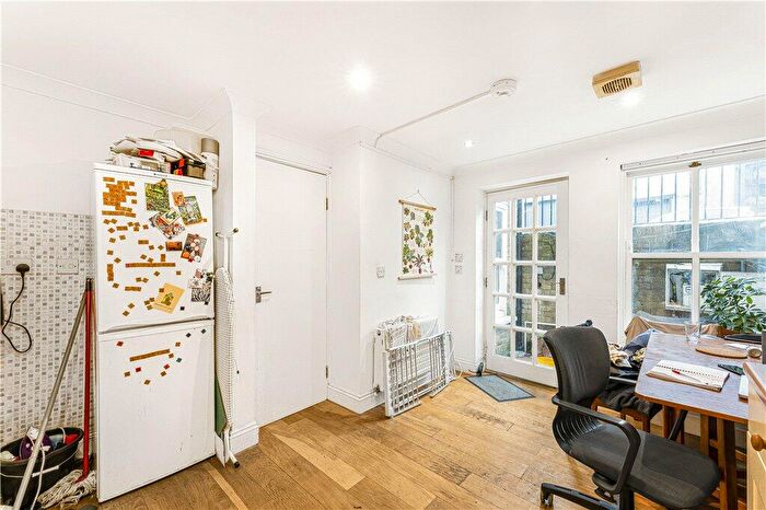 3 Bedroom Terraced House For Sale In Ellesmere Road, London, E3