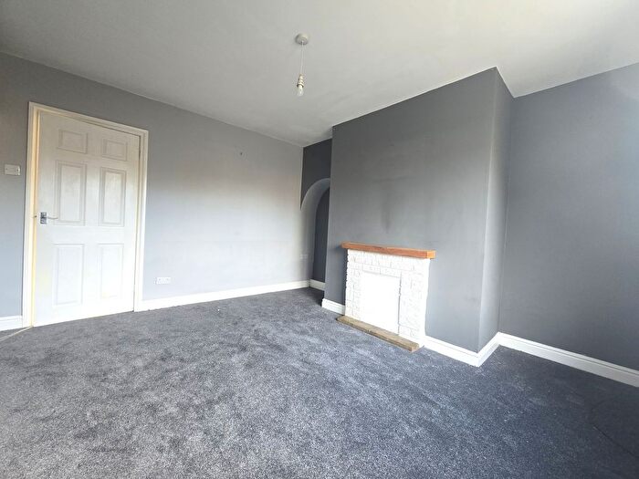 2 Bedroom End Of Terrace House To Rent In Oakfield Road, Market Drayton, TF9