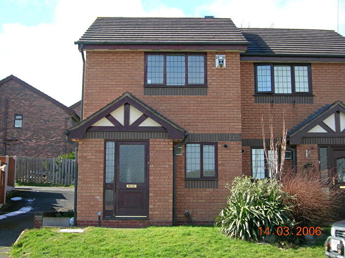 2 Bedroom Mews To Rent In Maes Y Dyffryn, CH8