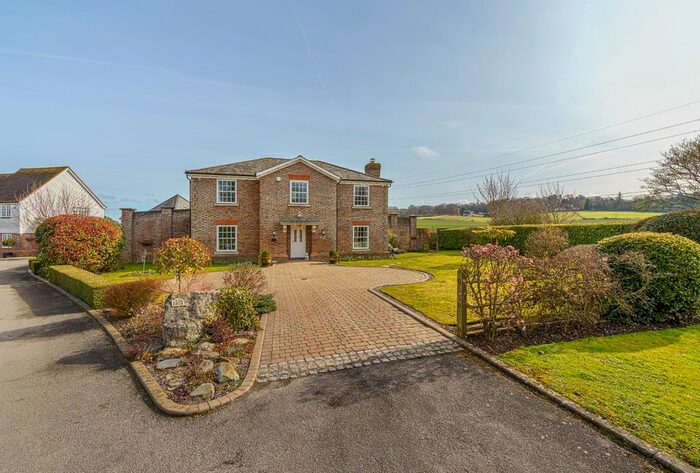 4 Bedroom Detached House For Sale In Hawstead Lane, Chelsfield, BR6