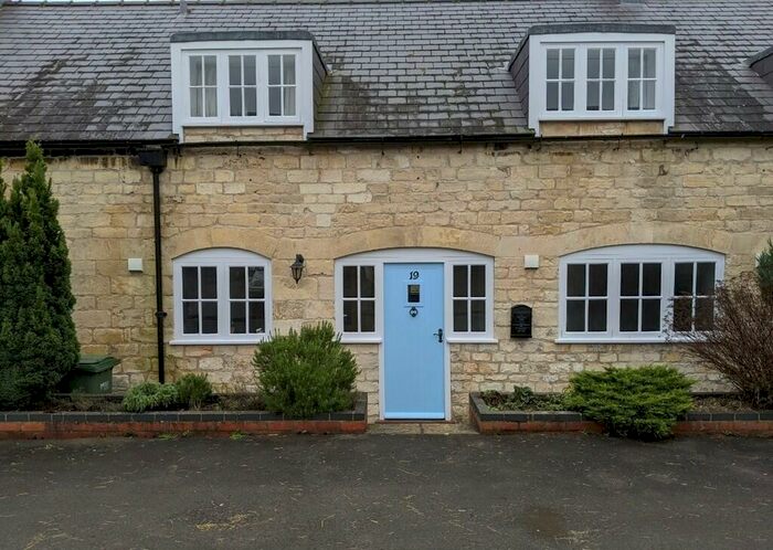 3 Bedroom Apartment To Rent In Stanley Mills, Stonehouse, GL10