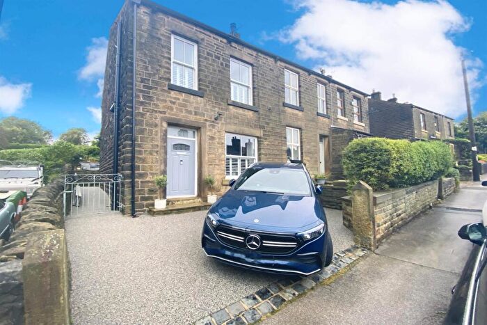 3 Bedroom Terraced House To Rent In Old Road, Tintwistle, SK13