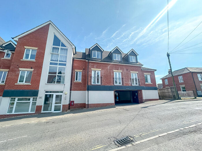 2 Bedroom Flat To Rent In New Park Lodge, Station Road, Park Gate, Southampton, SO31