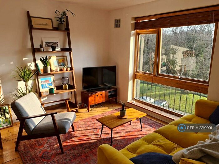 1 Bedroom Flat To Rent In Fountain Drive, London, SE19