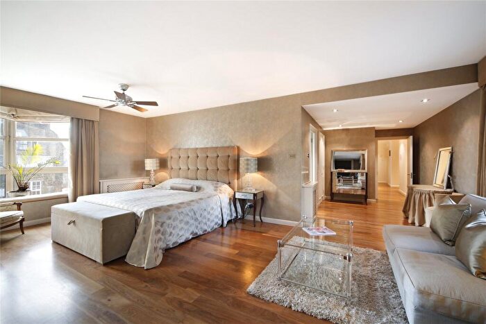 4 Bedroom Flat To Rent In Anhalt Road, Battersea, SW11