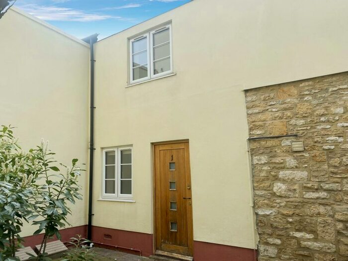 2 Bedroom Terraced House To Rent In Horsefair, Chipping Norton, Oxfordshire, OX7