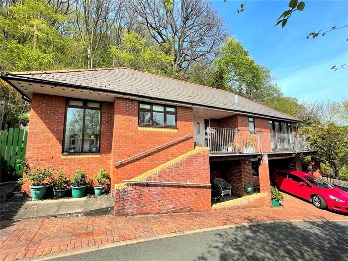 2 Bedroom Bungalow To Rent In Hendidley Way, Newtown, Powys, SY16