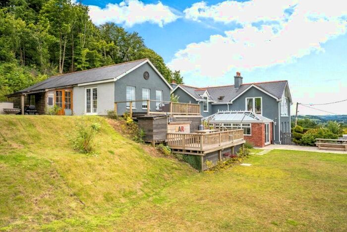 5 Bedroom Detached House For Sale In Llanarthney, Nr Llandeilo, Carmarthen, Carmarthenshire, SA32