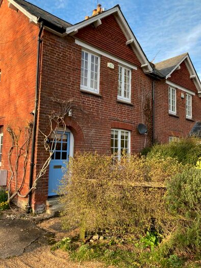 2 Bedroom Semi-Detached House To Rent In Headbourne Worthy, Winchester, SO23