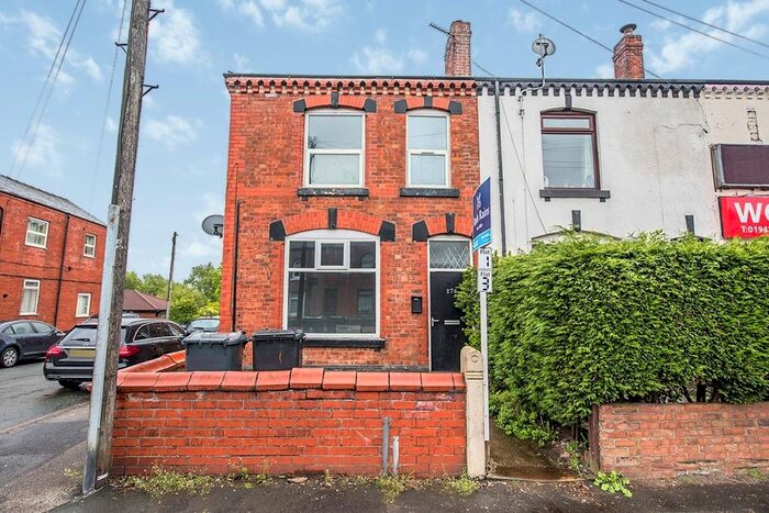 1 Bedroom Flat To Rent In Billinge Road, Wigan, Lancashire, WN5