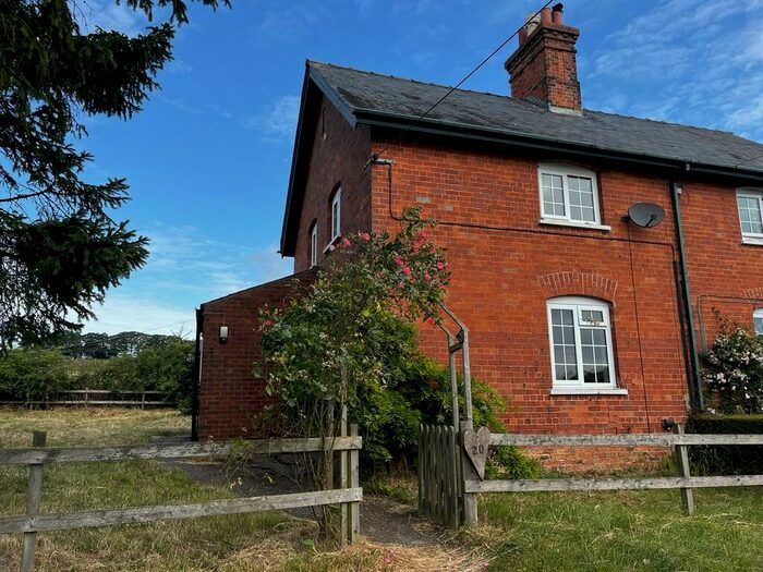 3 Bedroom Semi-Detached House To Rent In Home Farm, Withcall, Louth., LN11