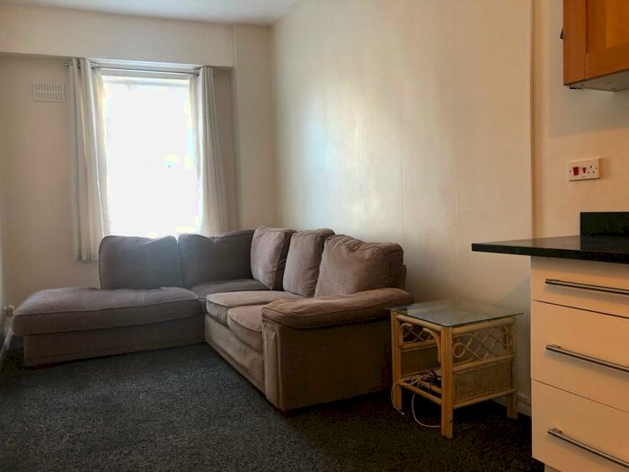 1 Bedroom Ground Flat To Rent In High Street, Chatteris, PE16