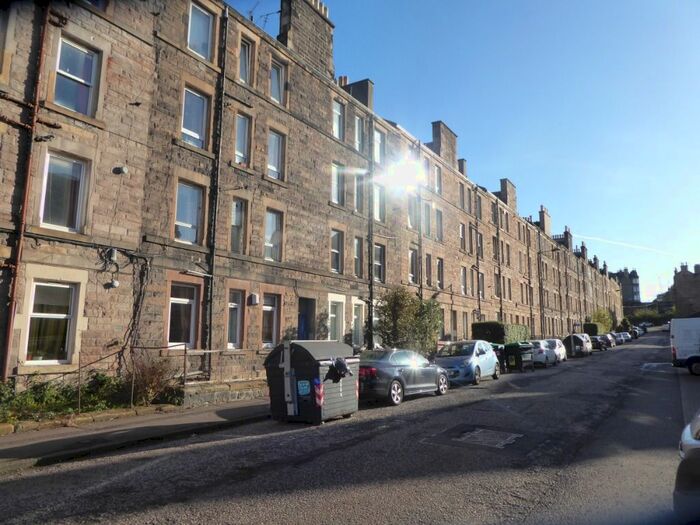 1 Bedroom Flat To Rent In Stewart Terrace, Gorgie, Edinburgh, EH11