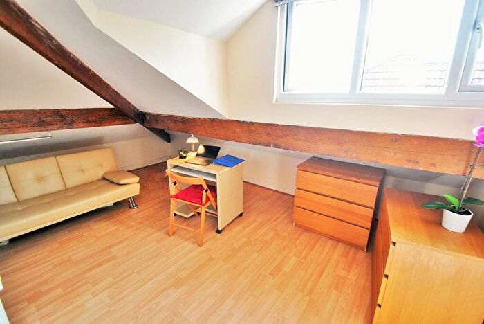 10 Bedroom House To Rent In Birchfields Road, Manchester, M13