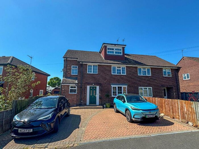 3 Bedroom House For Sale In Willow Way, Ampthill, Bedfordshire, MK45