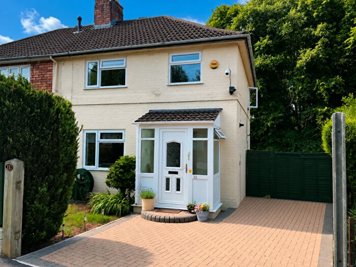 3 Bedroom Semi Detached House For Sale In Lichfield Road, Bristol, BS4
