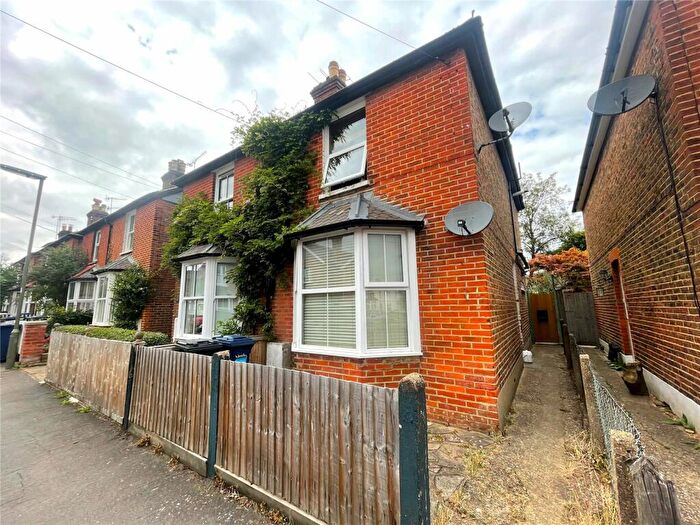 1 Bedroom Maisonette To Rent In George Road, Godalming, Surrey, GU7