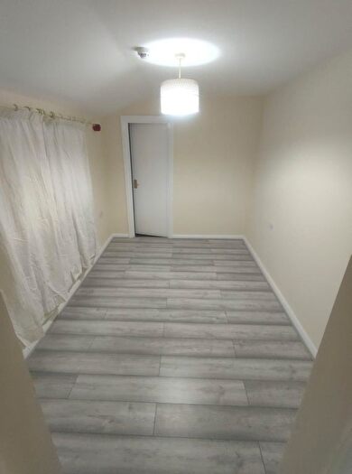 1 Bedroom Flat To Rent In Green Street, London, E7