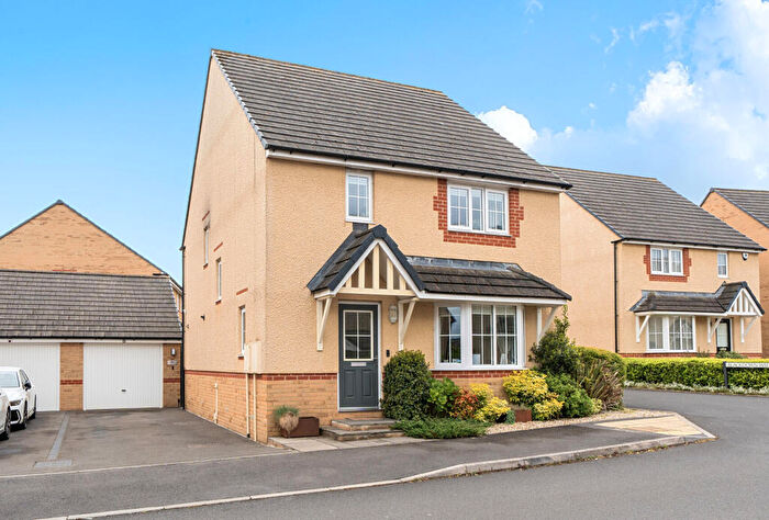 4 Bedroom Detached House For Sale In Beauchamp Avenue, Midsomer Norton, Radstock, Somerset, BA3