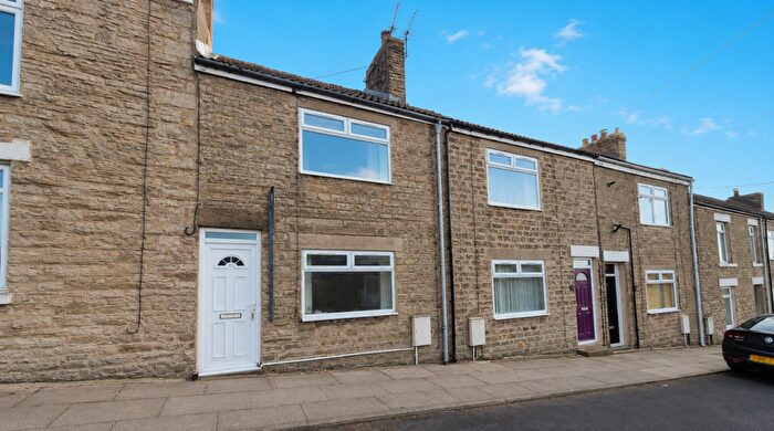 5 Bedroom Terraced House For Sale In Wolsingham Rd- Let On Year Fri Lease, Bishop Auckland, Durham, DL13