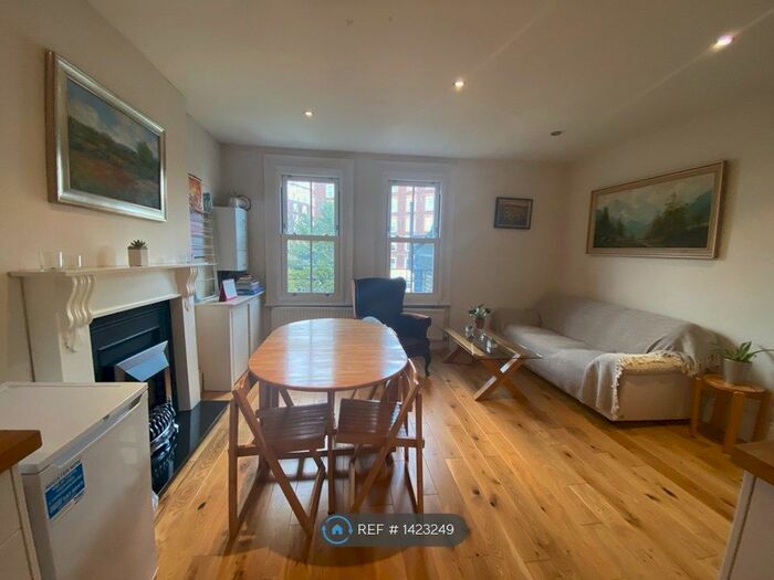 2 Bedroom Flat To Rent In Edith Road, London, W14