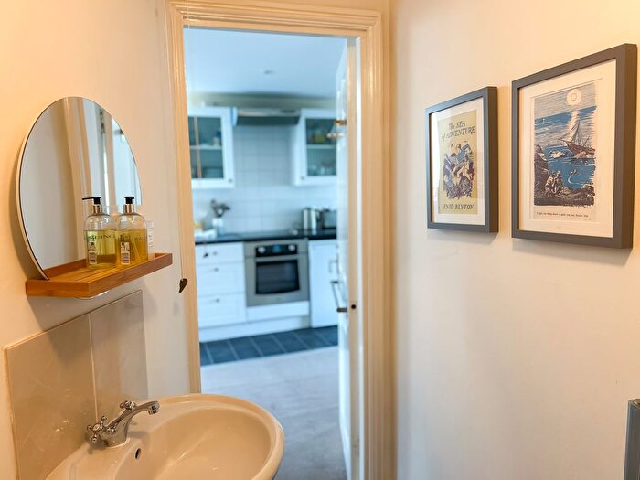 2 Bedroom Flat To Rent In Coral Street, Saltburn-By-The-Sea, TS12
