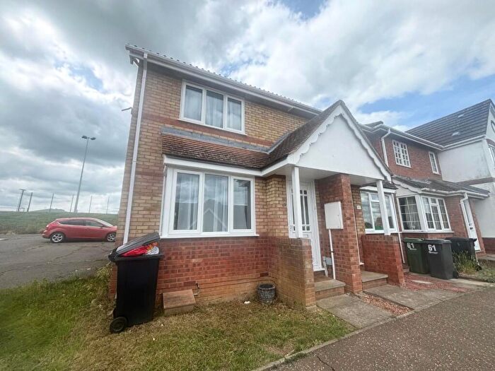 2 Bedroom End Of Terrace House To Rent In Hawthorn Close, Halstead, CO9