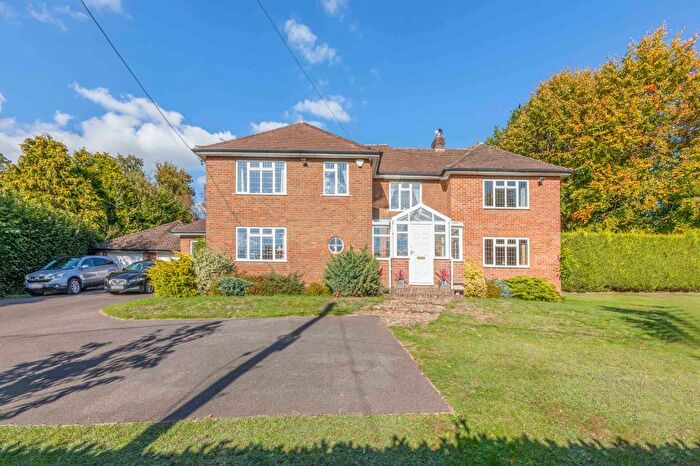 4 Bedroom Detached House For Sale In Three Oaks, The Close, Bourne End, Buckinghamshire, SL8