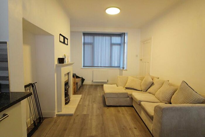 3 Bedroom House To Rent In Sheffield Road - Available Now, S9