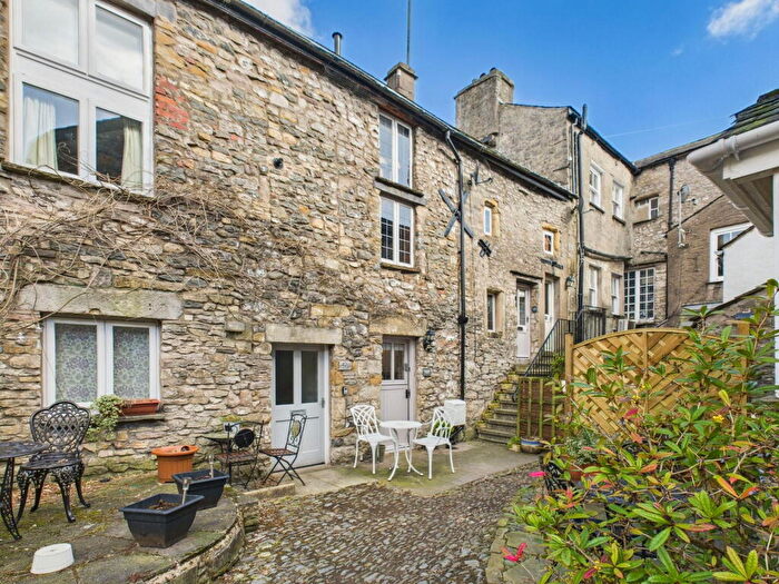 2 Bedroom Cottage For Sale In Courtyard Cottage, B Main Street, Kirkby Lonsdale, Carnforth, LA6