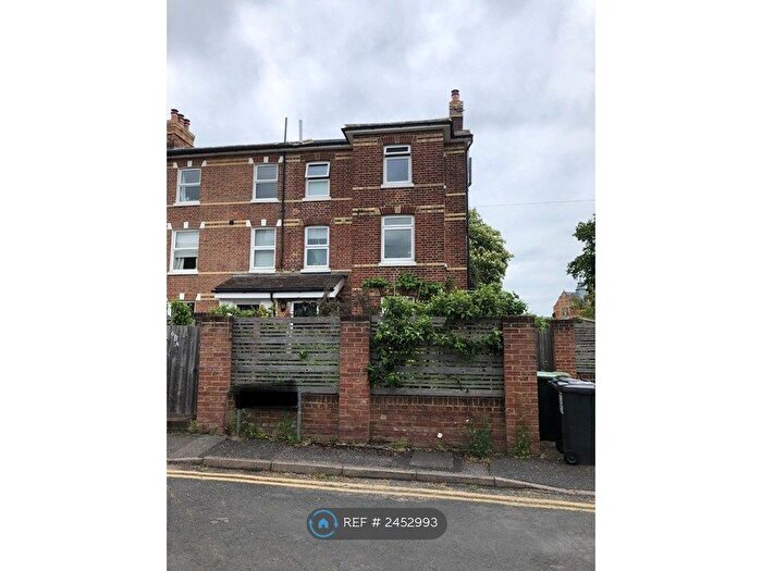 1 Bedroom Flat To Rent In The Avenue, Tonbridge, TN9