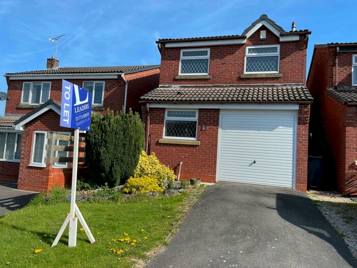 3 Bedroom Detached House To Rent In Cook Close, Belper, DE56