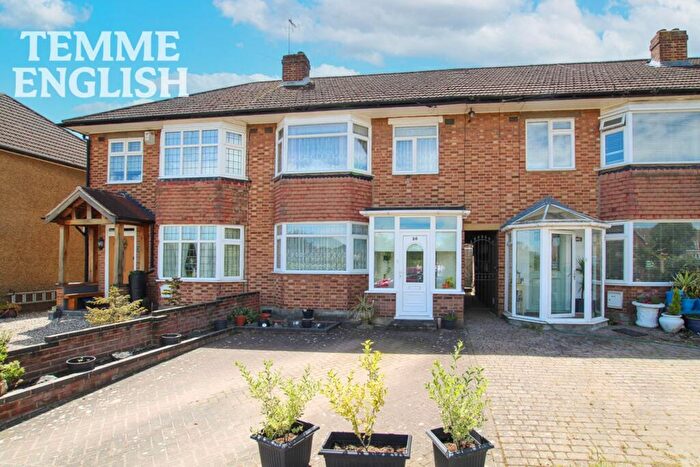 3 Bedroom Terraced House For Sale In Archibald Road, Romford, RM3