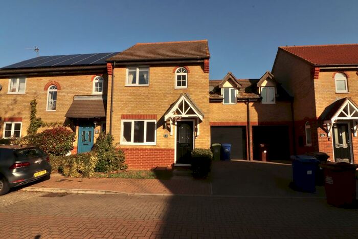 2 Bedroom House To Rent In Rosewood Close, South Ockendon, RM15