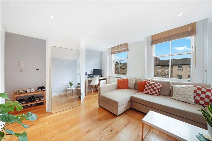 1 Bedroom Flat For Sale In Seven Sisters Road, London, N7