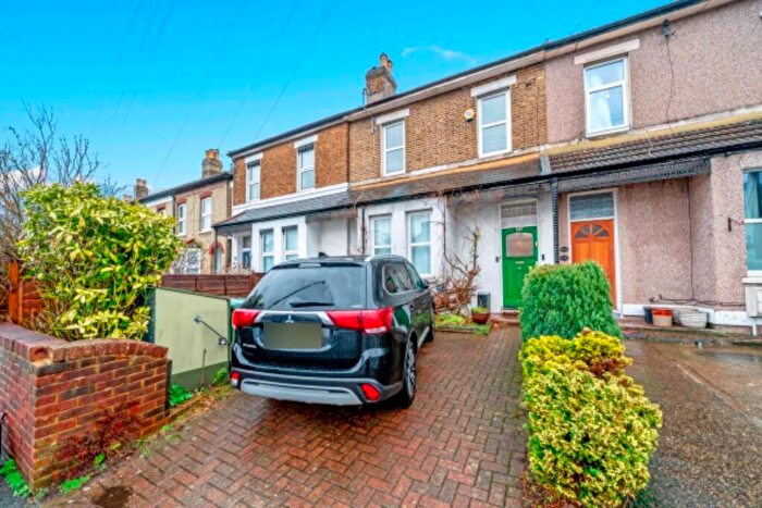 4 Bedroom Terraced House To Rent In West Street, Carshalton, SM5