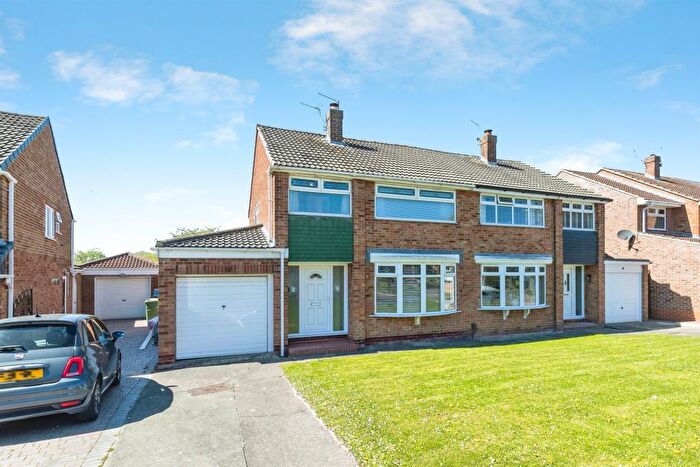 3 Bedroom Semi-Detached House For Sale In Fenton Road, Hartlepool, TS25