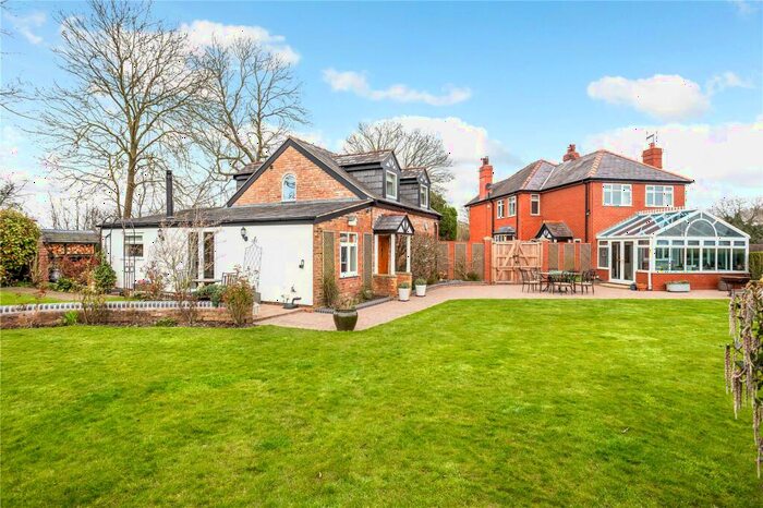 5 Bedroom Detached House For Sale In Rake Lane, Eccleston, Chester, CH4
