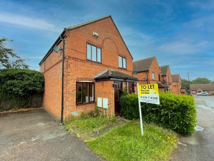 2 Bedroom Semi-Detached House To Rent In Coggeshall Grove, Wavendon Gate, Milton Keynes, MK7