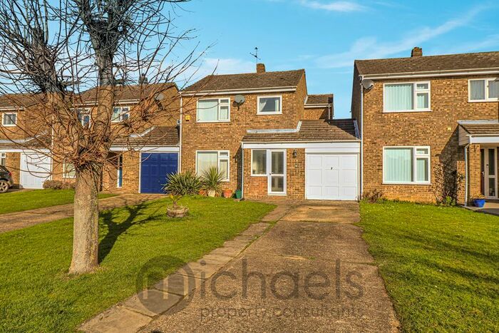 4 Bedroom Link Detached House For Sale In Greenfield Drive, Great Tey, Colchester, CO6