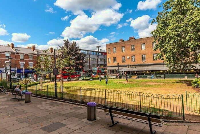 1 Bedroom Flat To Rent In The Broadway, Crouch End, N8