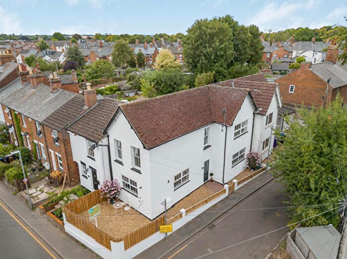 2 Bedroom Terraced House For Sale In Ickleford Road, Hitchin, SG5