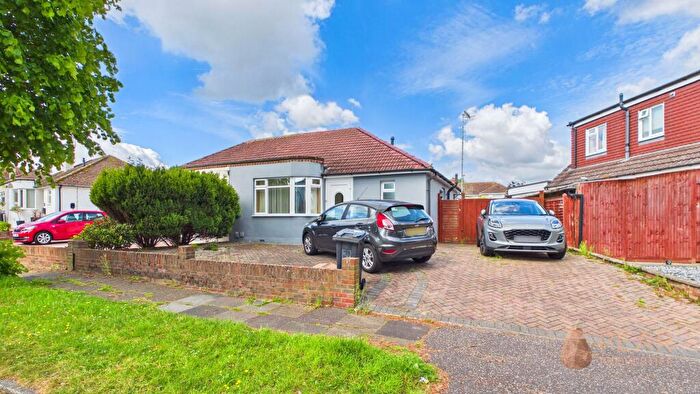 3 Bedroom Semi-Detached Bungalow For Sale In Abbots Way, Lancing, BN15