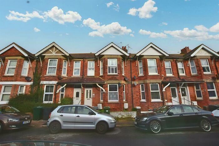 2 Bedroom Flat To Rent In Belmore Road, Eastbourne, BN22