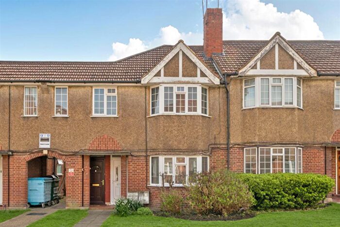 Flat For Sale In Hither Green Lane, London, SE13