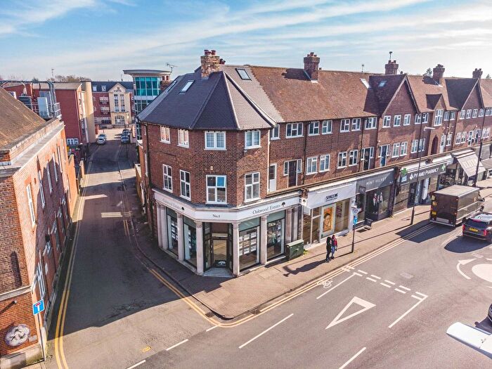 1 Bedroom Flat To Rent In Post Office Lane, Beaconsfield, HP9