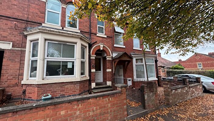 5 Bedroom Property To Rent In Wellingborough Road, Rushden, NN10
